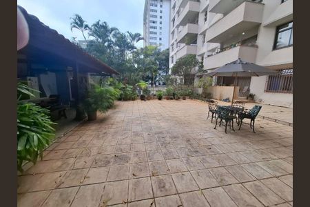 Apartamento à venda com 217m², 4 quartos e 1 vaga