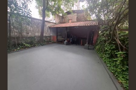 Apartamento à venda com 217m², 4 quartos e 1 vaga