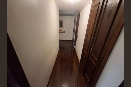 Apartamento à venda com 217m², 4 quartos e 1 vaga