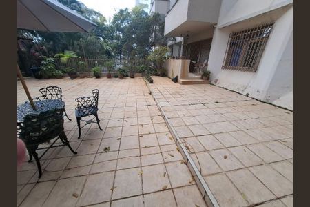 Apartamento à venda com 217m², 4 quartos e 1 vaga