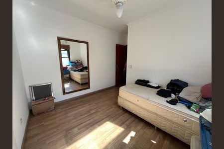 Casa para alugar com 156m², 3 quartos e 3 vagas Casa para alugar com 156m², 3 quartos e 3 vagasQuarto 1