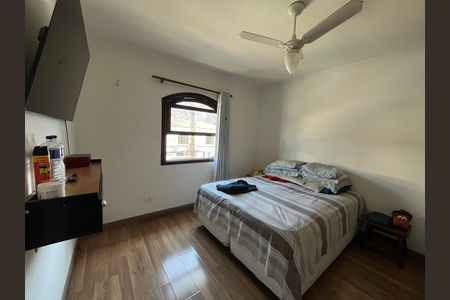 Casa para alugar com 156m², 3 quartos e 3 vagas Casa para alugar com 156m², 3 quartos e 3 vagasSuite