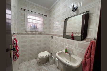 Casa para alugar com 156m², 3 quartos e 3 vagas Casa para alugar com 156m², 3 quartos e 3 vagasBanheiro