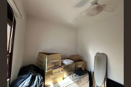Casa para alugar com 156m², 3 quartos e 3 vagas Casa para alugar com 156m², 3 quartos e 3 vagasQuarto 2