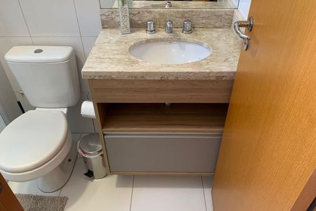Apartamento para alugar com 77m², 2 quartos e 2 vagas Apartamento para alugar com 77m², 2 quartos e 2 vagasBanheiro da Suíte 2
