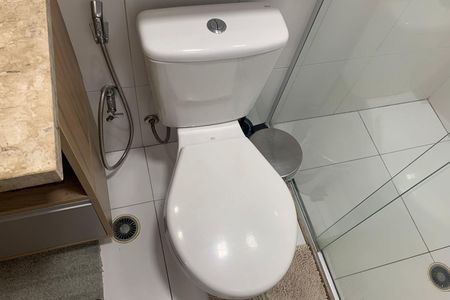 Apartamento para alugar com 77m², 2 quartos e 2 vagas Apartamento para alugar com 77m², 2 quartos e 2 vagasBanheiro da Suíte