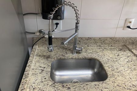 Apartamento para alugar com 77m², 2 quartos e 2 vagas Apartamento para alugar com 77m², 2 quartos e 2 vagasCozinha e Área de Serviço