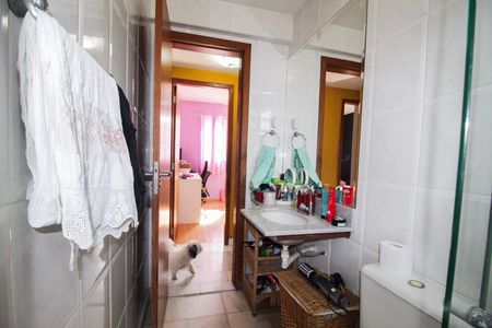 Apartamento à venda com 85m², 3 quartos e 1 vaga Apartamento à venda com 85m², 3 quartos e 1 vagaBanheiro Social