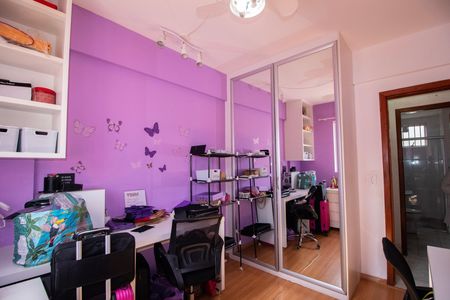 Apartamento à venda com 85m², 3 quartos e 1 vaga Apartamento à venda com 85m², 3 quartos e 1 vagaQuarto 03- Escritorio