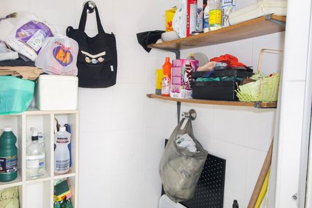 Apartamento à venda com 85m², 3 quartos e 1 vaga Apartamento à venda com 85m², 3 quartos e 1 vagaDespensa
