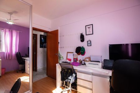 Apartamento à venda com 85m², 3 quartos e 1 vaga Apartamento à venda com 85m², 3 quartos e 1 vagaQuarto 03- Escritorio