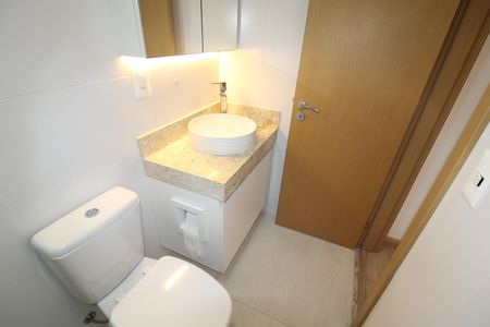 Apartamento à venda com 67m², 2 quartos e 1 vagaBanheiro da suíte