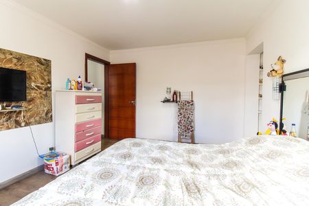 Casa à venda com 230m², 6 quartos e 2 vagas Casa à venda com 230m², 6 quartos e 2 vagasSuíte