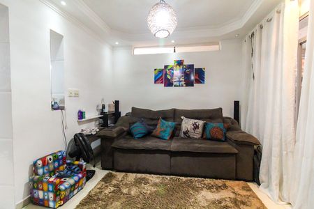 Sala de casa à venda com 6 quartos, 230m² em Vila Brasil, São Paulo