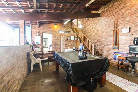 Casa à venda com 230m², 6 quartos e 2 vagas Casa à venda com 230m², 6 quartos e 2 vagasÁrea Gourmet