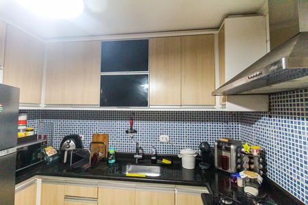 Casa à venda com 230m², 6 quartos e 2 vagas Casa à venda com 230m², 6 quartos e 2 vagasCozinha