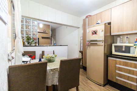 Casa à venda com 230m², 6 quartos e 2 vagas Casa à venda com 230m², 6 quartos e 2 vagasCozinha - Casa 2