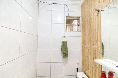 Casa à venda com 230m², 6 quartos e 2 vagas Casa à venda com 230m², 6 quartos e 2 vagasLavabo