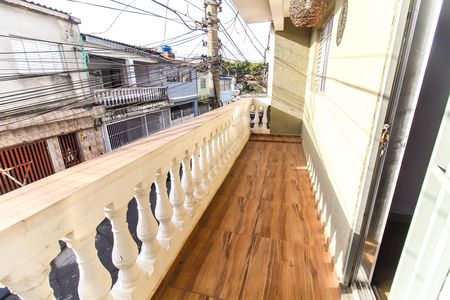 Casa à venda com 230m², 6 quartos e 2 vagas Casa à venda com 230m², 6 quartos e 2 vagasVaranda do Quarto 2