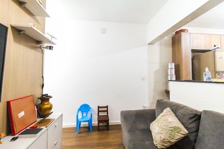 Casa à venda com 230m², 6 quartos e 2 vagas Casa à venda com 230m², 6 quartos e 2 vagasSala - Casa 2