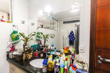 Casa à venda com 230m², 6 quartos e 2 vagas Casa à venda com 230m², 6 quartos e 2 vagasBanheiro da Suíte
