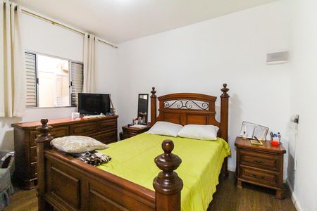 Casa à venda com 230m², 6 quartos e 2 vagas Casa à venda com 230m², 6 quartos e 2 vagasQuarto - Casa 2