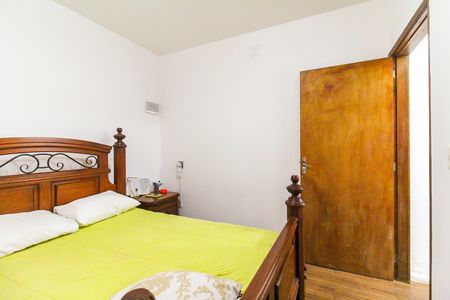Casa à venda com 230m², 6 quartos e 2 vagas Casa à venda com 230m², 6 quartos e 2 vagasQuarto - Casa 2