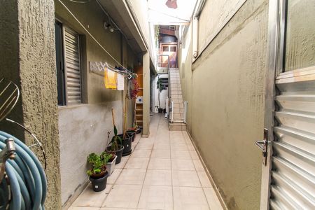 Casa à venda com 230m², 6 quartos e 2 vagas Casa à venda com 230m², 6 quartos e 2 vagasQuintal