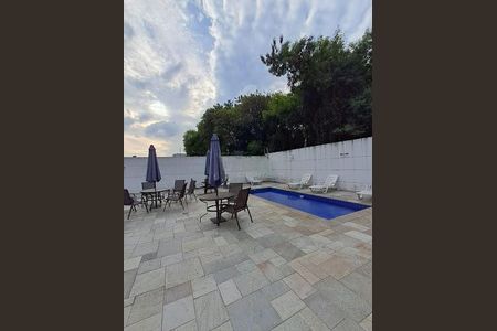 Apartamento à venda com 2 quartos, 56m² em Jardim Roberto, Osasco
