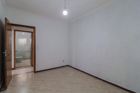 Casa para alugar com 250m², 3 quartos e 3 vagas Casa para alugar com 250m², 3 quartos e 3 vagasQuarto 2