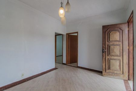 Casa para alugar com 250m², 3 quartos e 3 vagas Casa para alugar com 250m², 3 quartos e 3 vagasSala