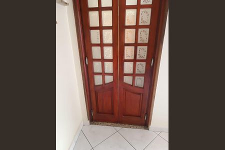 Casa à venda com 120m², 2 quartos e 1 vaga Casa à venda com 120m², 2 quartos e 1 vagaEntrada