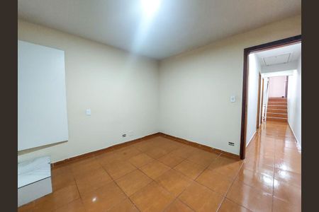 Casa à venda com 230m², 4 quartos e 4 vagas Casa à venda com 230m², 4 quartos e 4 vagasQuarto 2