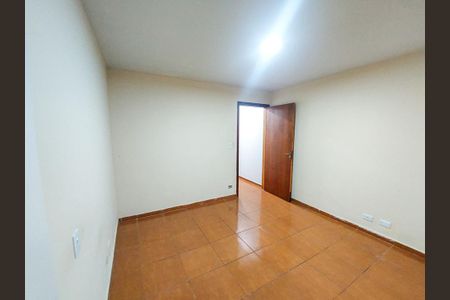 Casa à venda com 230m², 4 quartos e 4 vagas Casa à venda com 230m², 4 quartos e 4 vagasQuarto 2