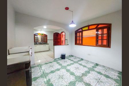 Casa à venda com 230m², 4 quartos e 4 vagas Casa à venda com 230m², 4 quartos e 4 vagasCozinha