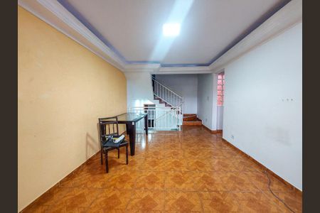 Sala de casa para alugar com 4 quartos, 230m² em Jardim Santa Josefina, São Paulo