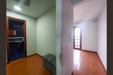 Casa à venda com 230m², 4 quartos e 4 vagas Casa à venda com 230m², 4 quartos e 4 vagasSuite