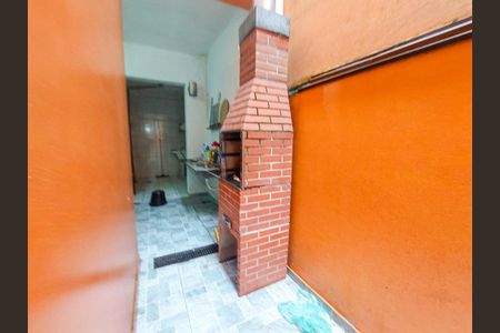 Casa à venda com 230m², 4 quartos e 4 vagas Casa à venda com 230m², 4 quartos e 4 vagasChurrasqueira