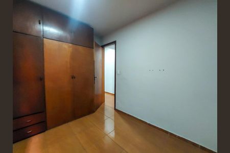 Casa à venda com 230m², 4 quartos e 4 vagas Casa à venda com 230m², 4 quartos e 4 vagasQuarto 1