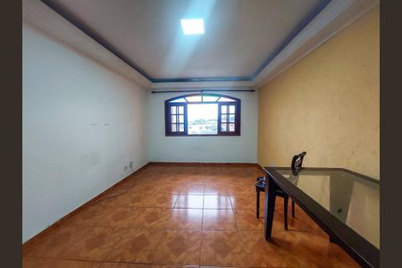 Sala de casa para alugar com 4 quartos, 230m² em Jardim Santa Josefina, São Paulo