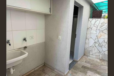 Casa de condomínio à venda com 65m², 2 quartos e 2 vagasÁrea de Serviço