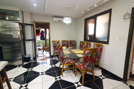 Casa para alugar com 233m², 4 quartos e 4 vagasSala de Jantar