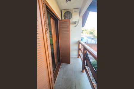 Casa para alugar com 233m², 4 quartos e 4 vagasSacada do Quarto 1