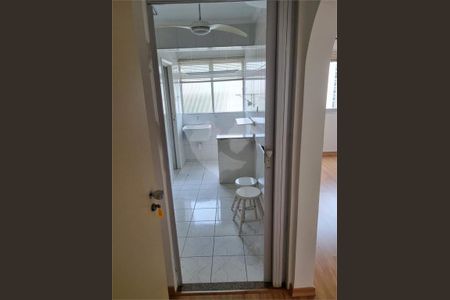 Apartamento à venda com 44m², 1 quarto e 1 vaga