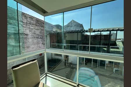 Casa à venda com 317m², 4 quartos e 3 vagasVaranda da suíte