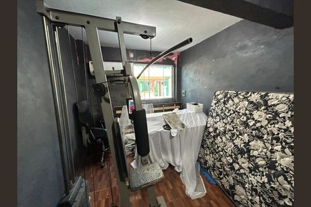 Casa à venda com 317m², 4 quartos e 3 vagasQuarto anexo