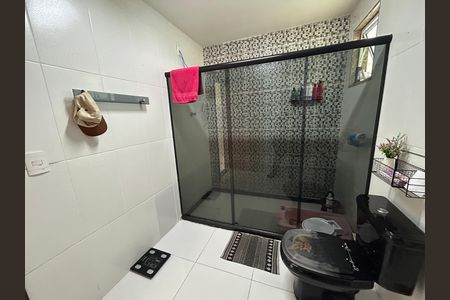 Casa à venda com 317m², 4 quartos e 3 vagasBanheiro Social 1