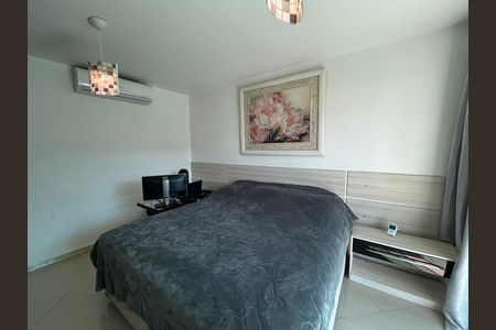 Casa à venda com 317m², 4 quartos e 3 vagasQuarto 3 Suíte