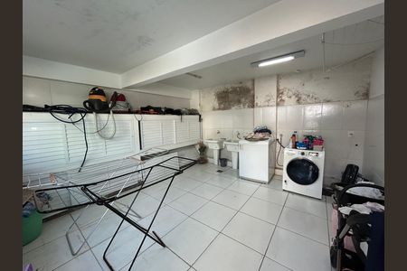 Casa à venda com 317m², 4 quartos e 3 vagasÁrea de Serviço