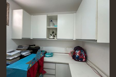 Casa à venda com 317m², 4 quartos e 3 vagasDispensa 